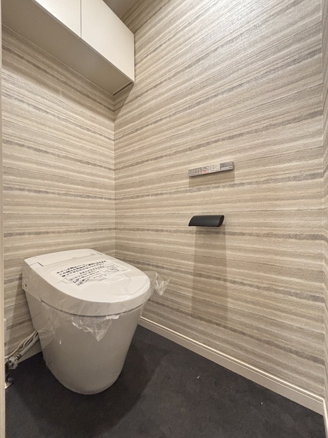 トイレ　◇温水洗浄機能付きトイレ◇