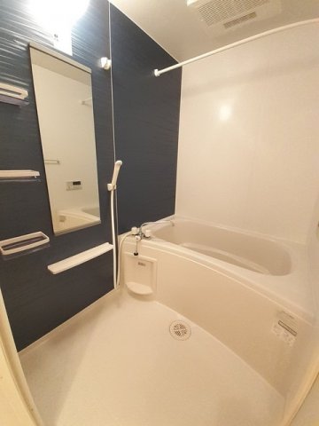 バス・シャワールーム　お風呂です