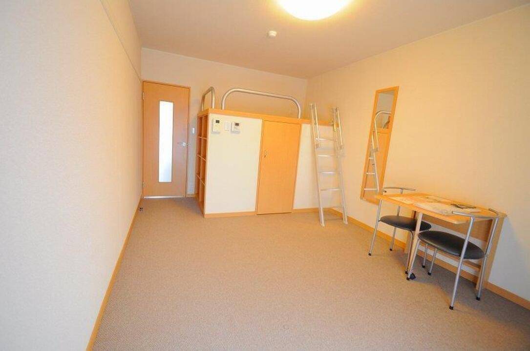 居室・リビング　リビング