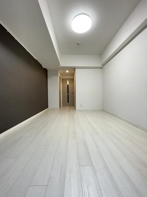 居室・リビング　同物件別部屋写真