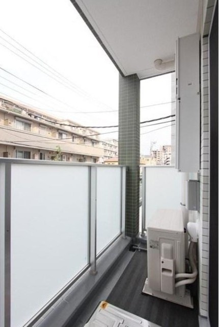 バルコニー　バルコニーあります