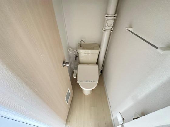 トイレ　※別部屋の写真です