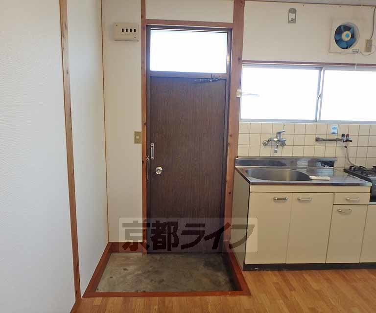 玄関　玄関ホールです