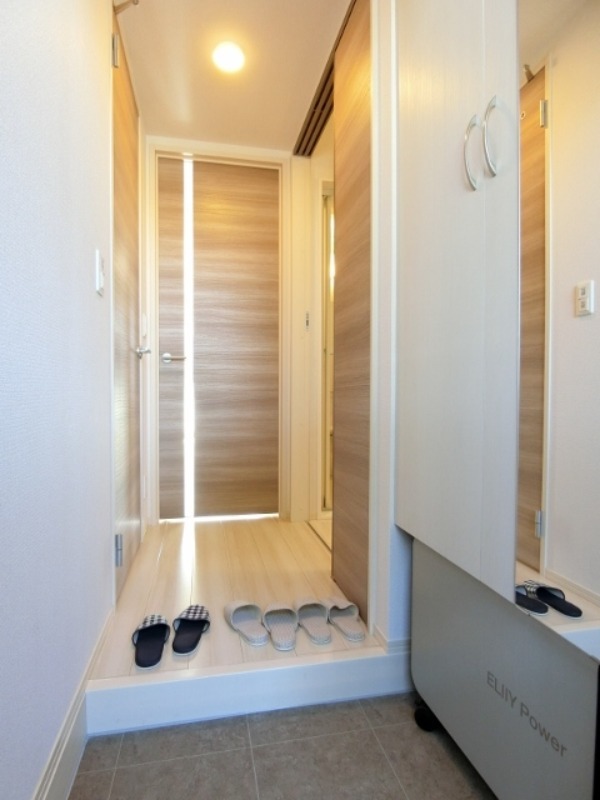 玄関　図面と現状に相違がある場合には現状を優先