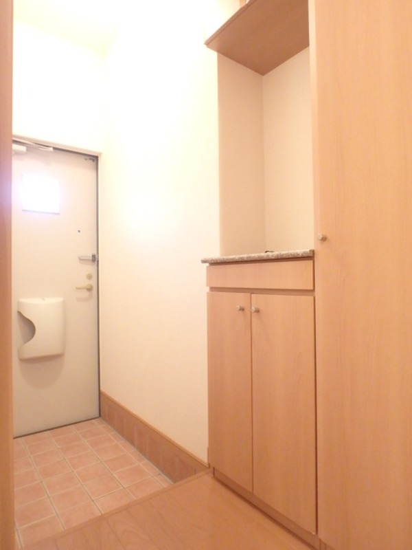 玄関　図面と現状に相違がある場合には現状を優先