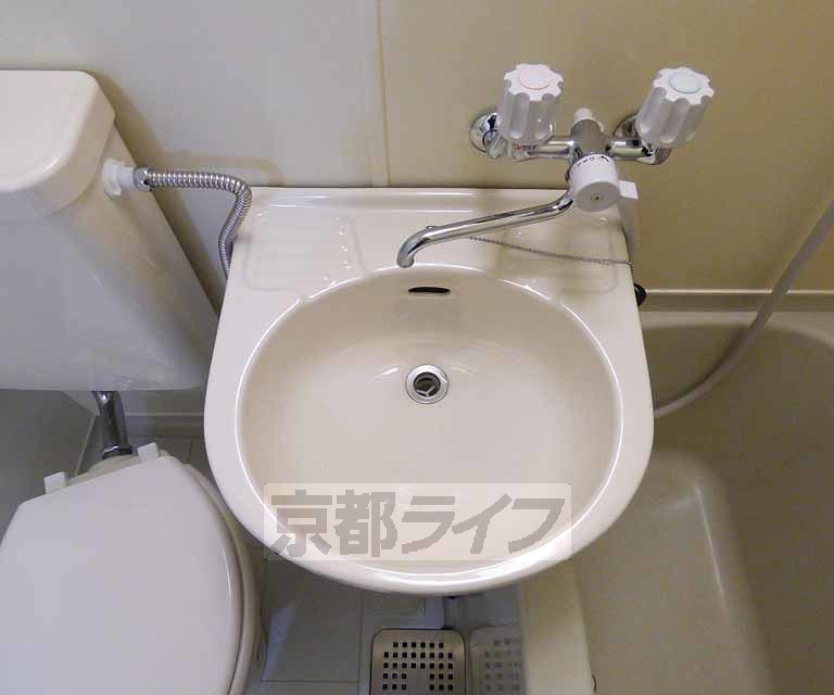 洗面設備　洗面台です。