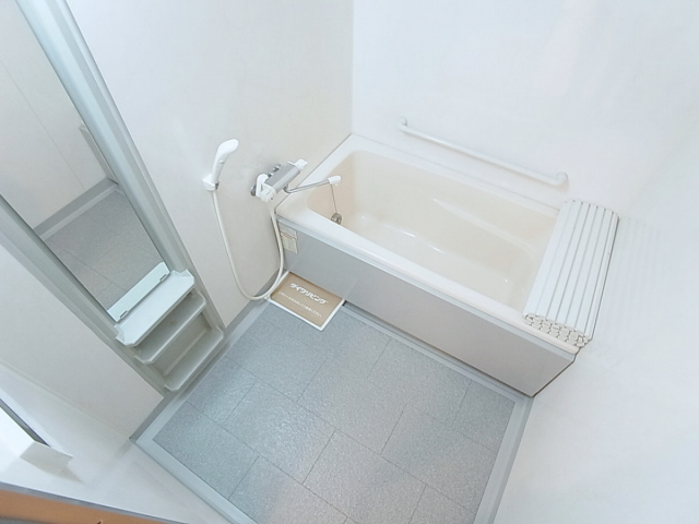 バス・シャワールーム　追焚・浴室乾燥機付バスルーム