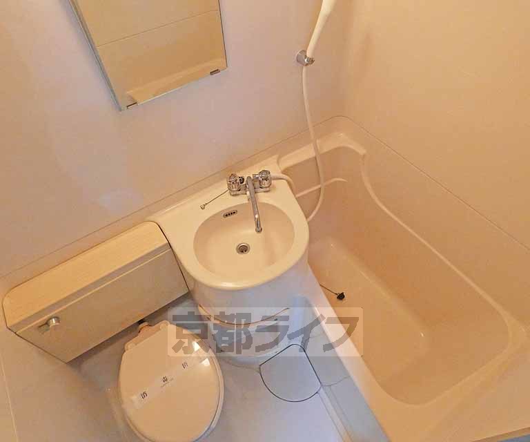 バス・シャワールーム　浴室です。