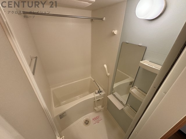 バス・シャワールーム　浴室乾燥付きで便利！