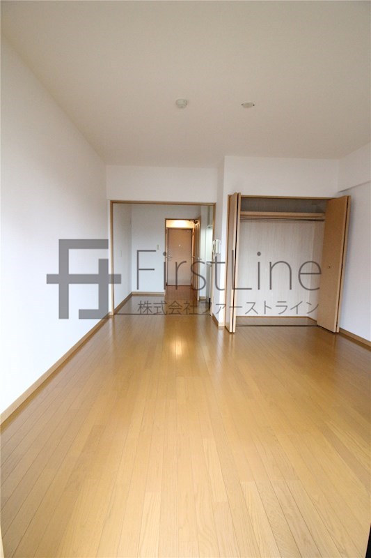 居室・リビング　※反転タイプ