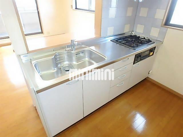 キッチン　大きめキッチンで快適にお料理できます！