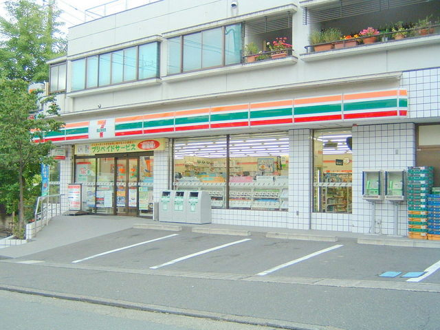 コンビニ　セブンイレブン（コンビニ）まで105m