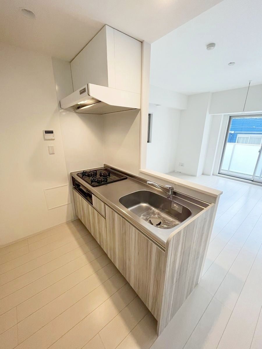 キッチン　※写真は別部屋参考画です