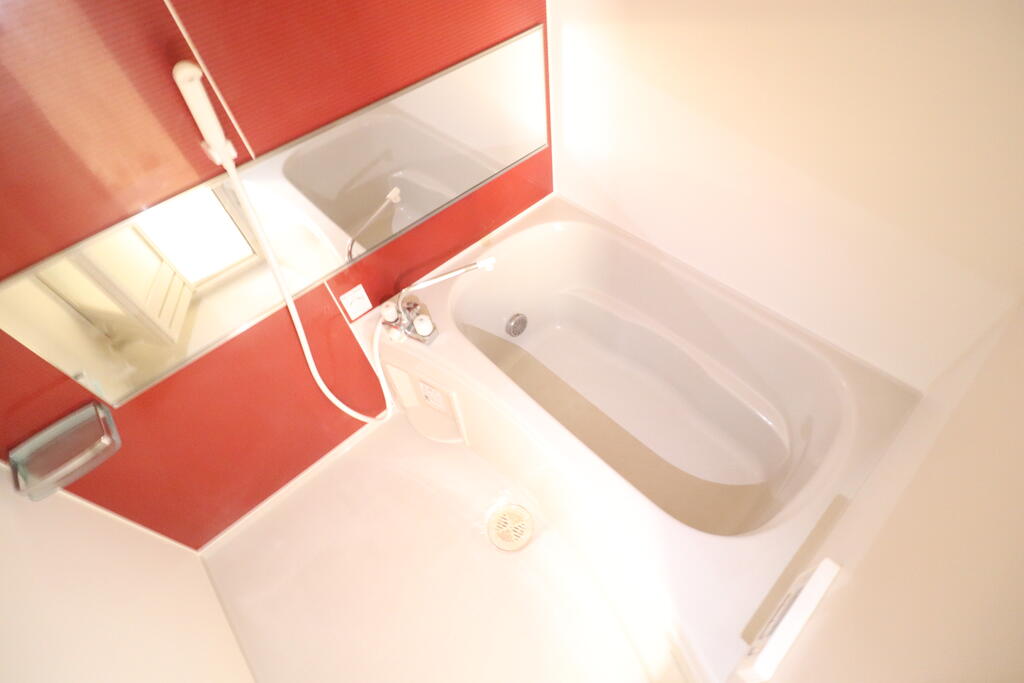 バス・シャワールーム　バスルーム