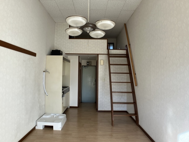 その他部屋・スペース　※補修前の参考画像の為、設備等は現況優先。