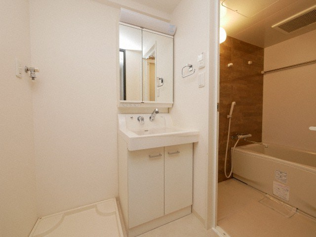 洗面設備　忙しい朝には欠かせない洗面所です