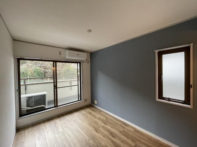 居室・リビング　※別部屋参考写真です