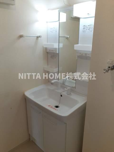 洗面設備　独立洗髪洗面台になります◇