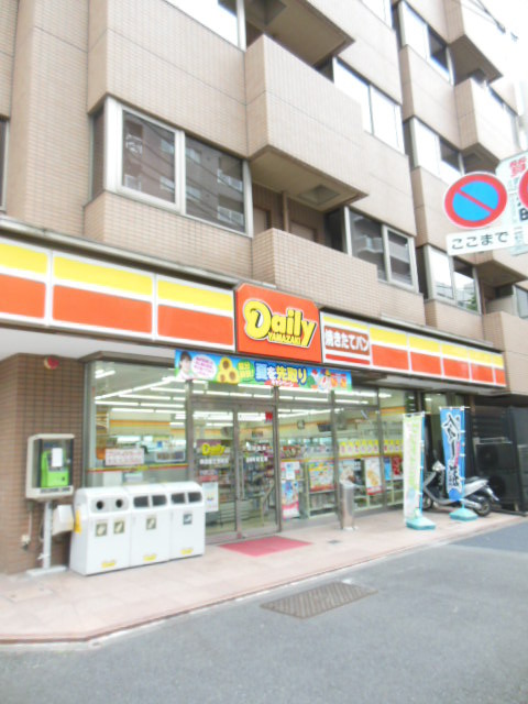 コンビニ　デイリーヤマザキ（コンビニ）まで100m