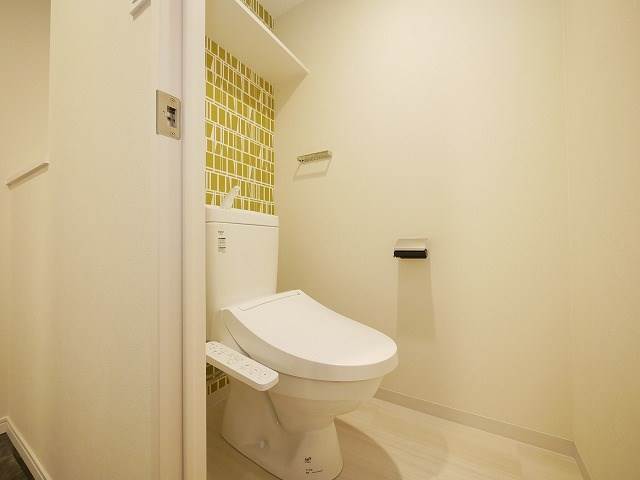 トイレ　別号室