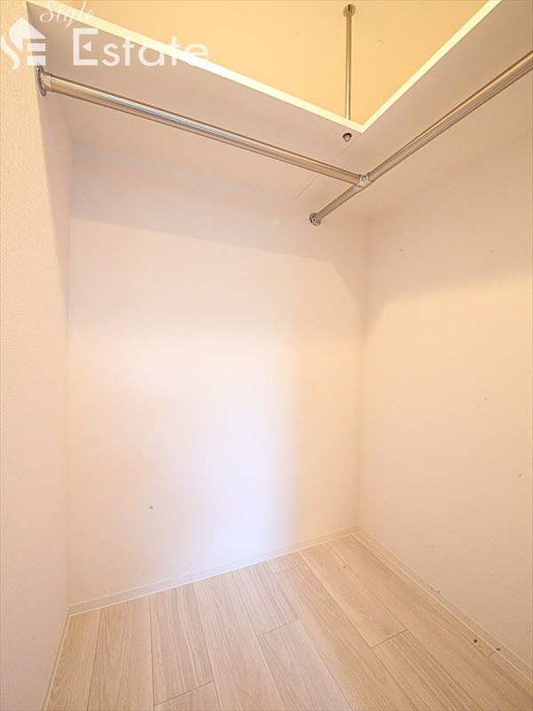 収納　ウォークインクローゼット