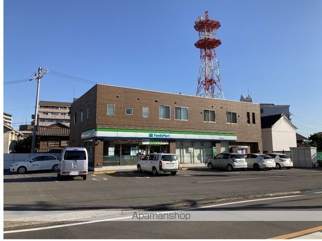 コンビニ　ファミリーマート津知屋横須賀店（コンビニ）まで154m