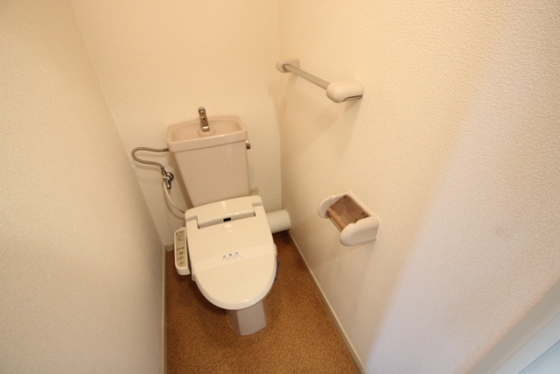 トイレ　※別部屋の写真です