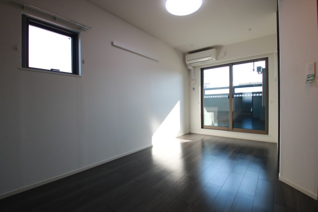 居室・リビング　※別室の参考写真の為、現況優先です。