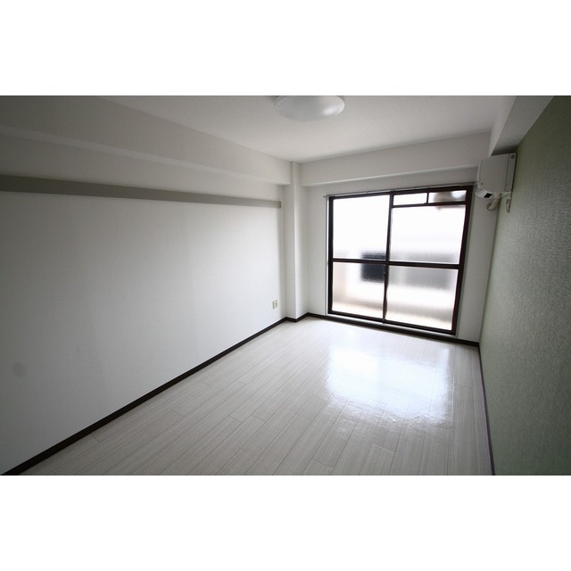 居室・リビング　洋室７．５帖