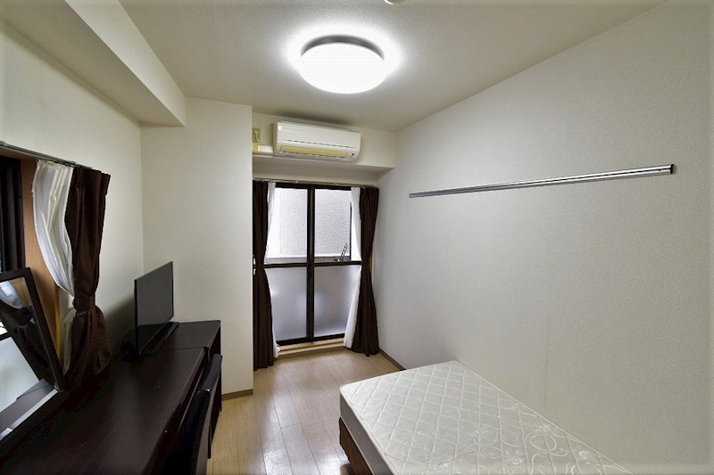 居室・リビング　※別部屋の参考写真です。