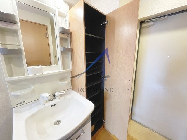 洗面設備　洗面台です。