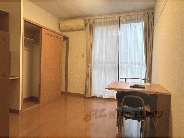 居室・リビング　洋室