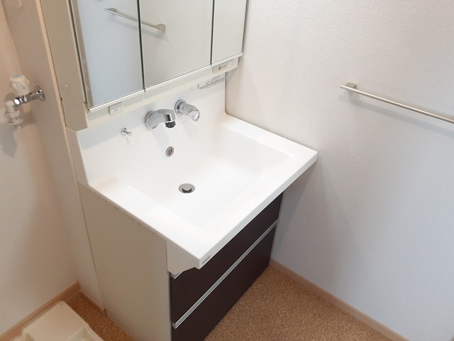 洗面設備　シャンプードレッサー