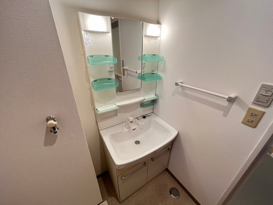 洗面設備　※別部屋の写真です