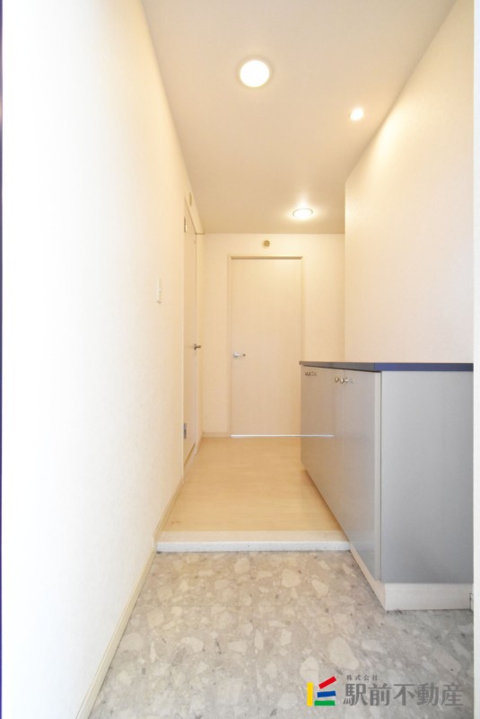 玄関　写真は別部屋