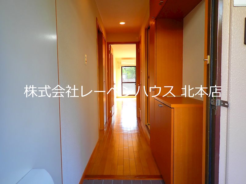 玄関　レーベンハウス北本店へ　048-590-5757