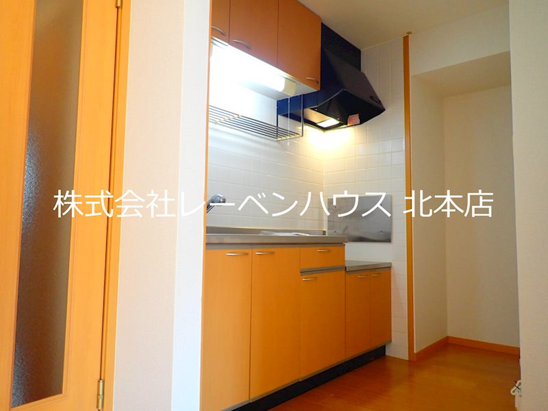 キッチン　レーベンハウス北本店へ　048-590-5757