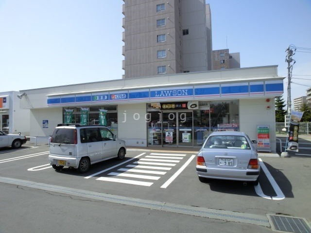 コンビニ　ローソン札幌厚別中央店（コンビニ）まで1236m