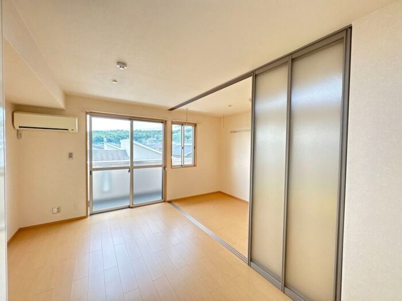 居室・リビング　図面と現状に相違がある場合には現状を優先