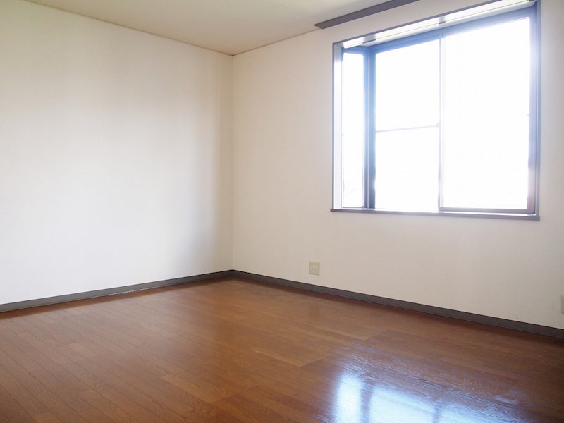 居室・リビング　※他の部屋の写真です。