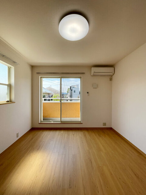 居室・リビング　居室