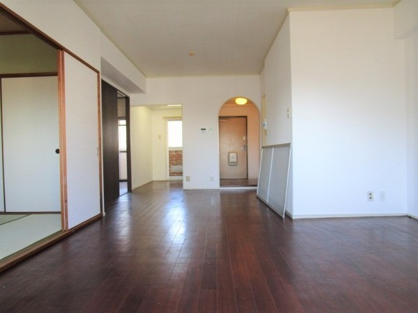 居室・リビング　３０６