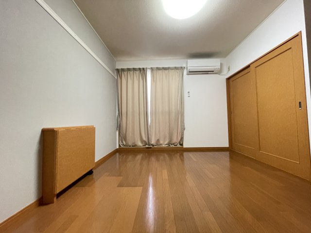 居室・リビング　同物件別部屋写真です。 家具家電がある場合はサービス品になり