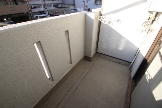 バルコニー　※他部屋のお写真になります