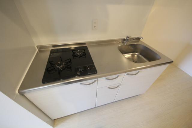 キッチン　※同タイプ部屋の写真です。