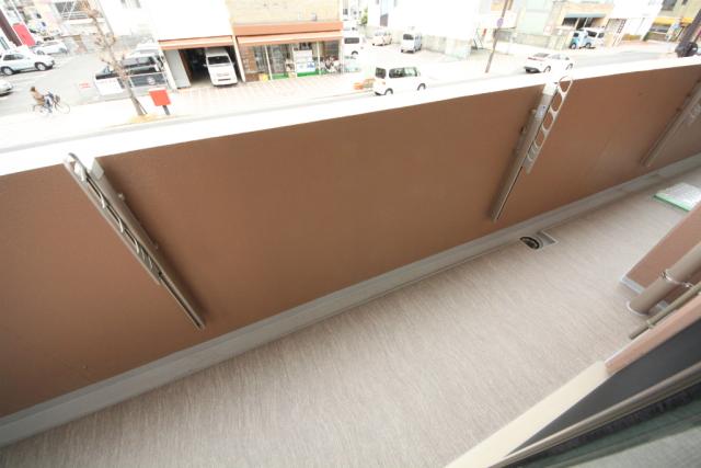 バルコニー　※同タイプ部屋の写真です。