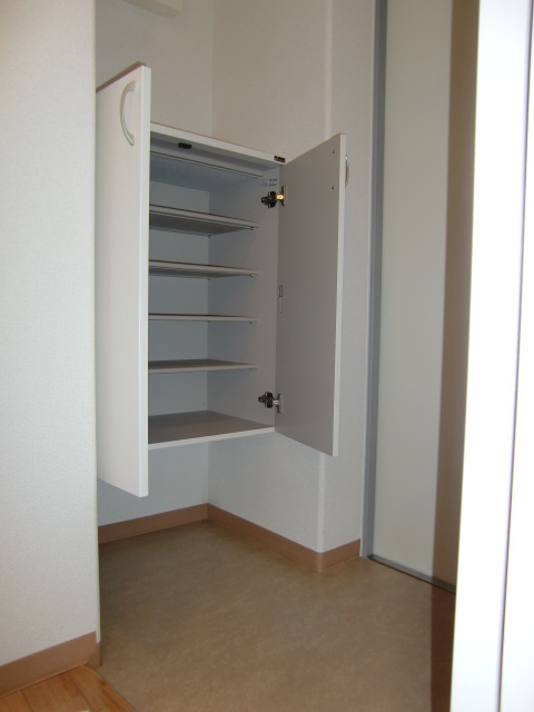 玄関　シューズボックスあります♪