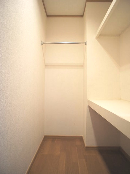 収納　ウォークインクロゼット付きでお部屋はスッキリ♪