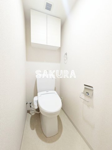 トイレ　落ち着いた色調のトイレです♪