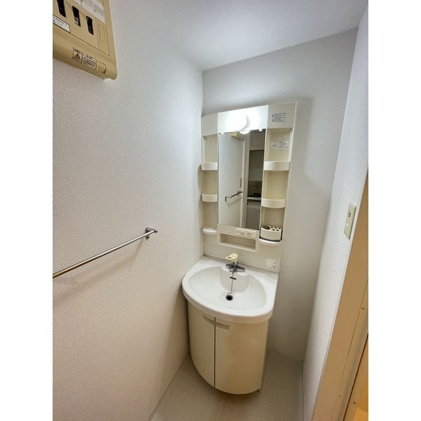 洗面設備　（別タイプ参考写真）北斗ハイツ北館　北区神谷1